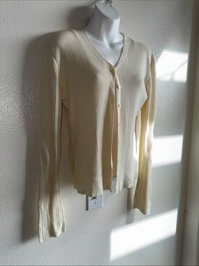 Vintage Guess button up sweater size L